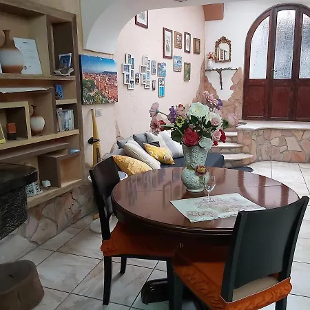 Casa Dell Artista קליארי
